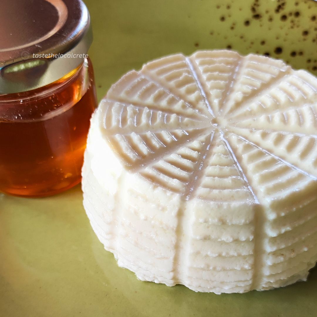 What makes Cretan pies different from Greek pies?